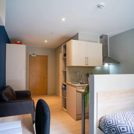 Bright Modern Studios And Private Bedrooms With Shared Kitchen At Straits Meadow Near Edinburgh City Centre Екстериор снимка